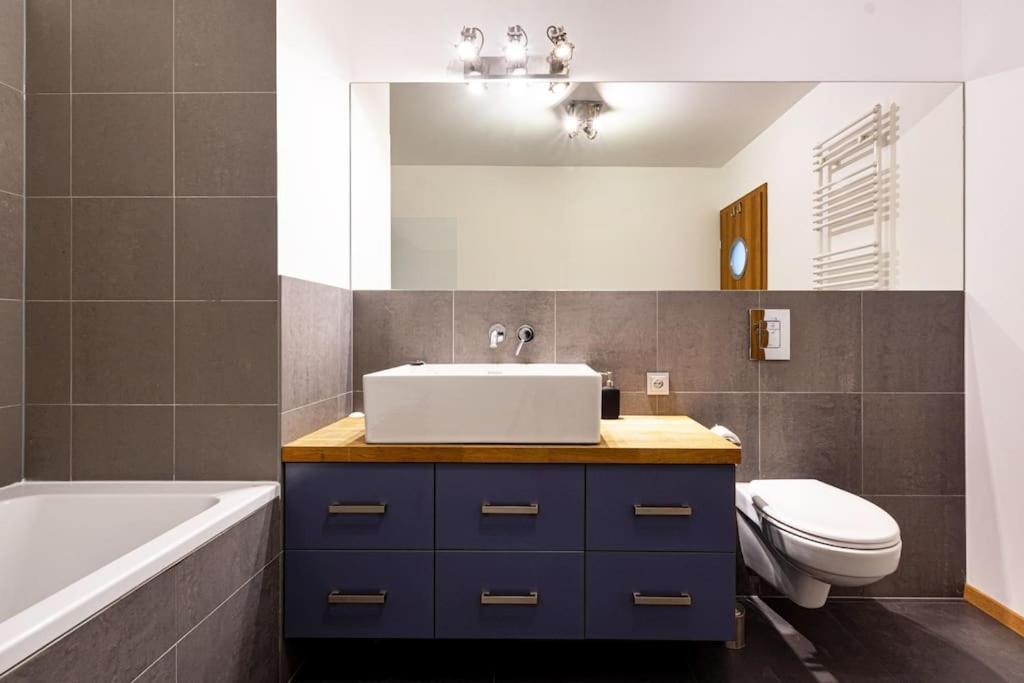 Апартаменти Urbannest Szafarnia 7-71 Гданськ Екстер'єр фото